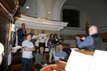 slika_Janezu Močniku v poklon_pevski zbor_2023